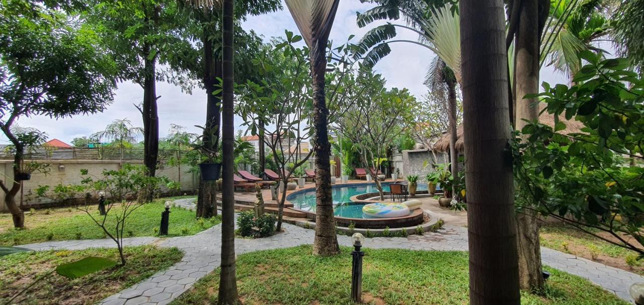 Hak Boutique Hotel Siem Reap Bagian luar foto